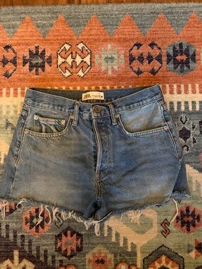 ZARA Denim Shorts Size 4